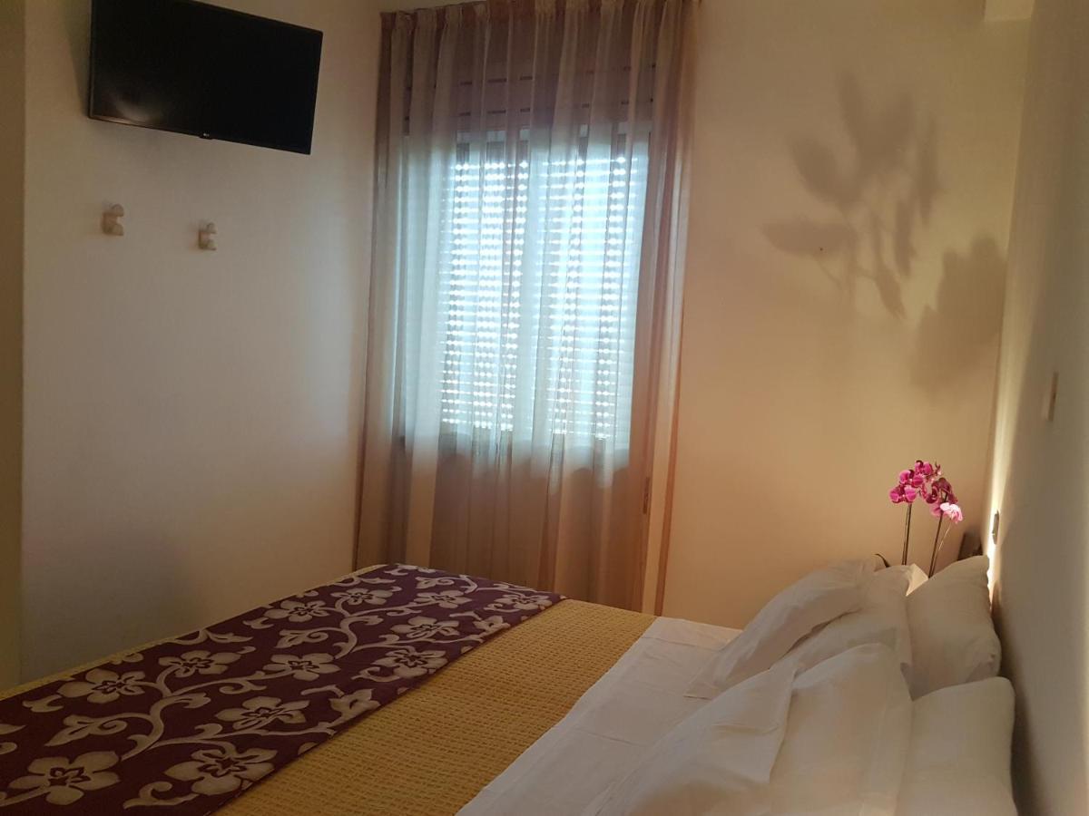 Albergo Smeraldo Castelnuovo Magra Ngoại thất bức ảnh