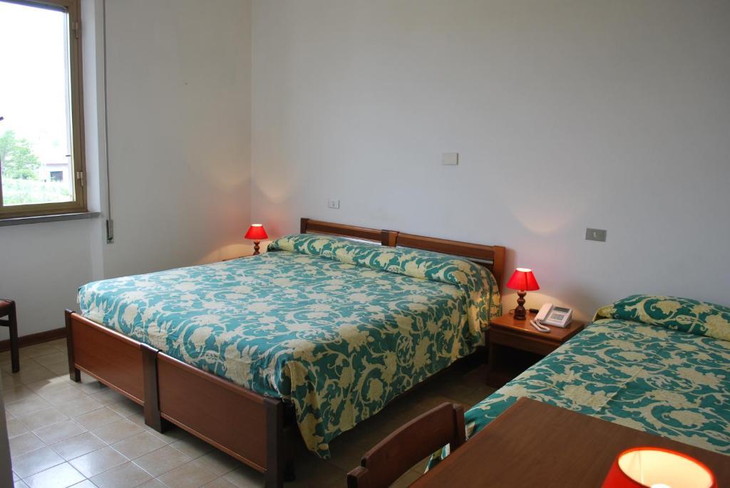Albergo Smeraldo Castelnuovo Magra Phòng bức ảnh